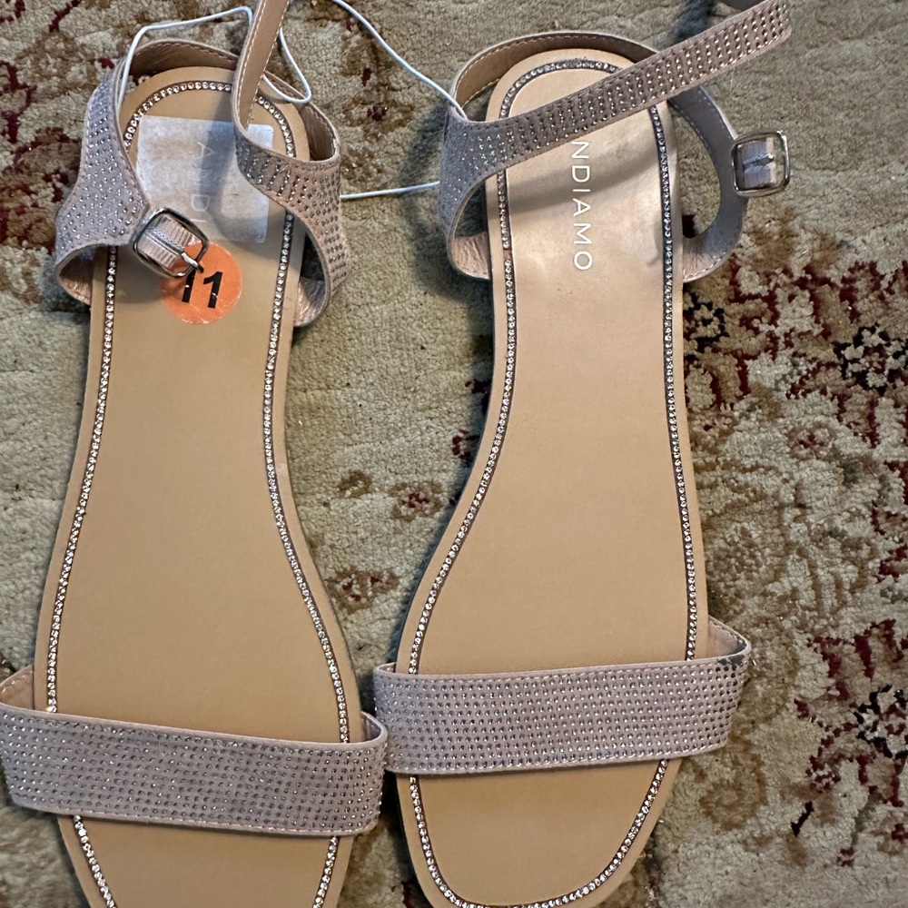 Women's Sandals - Elegant Beige